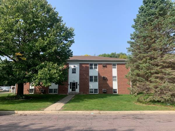 Building Photo - 414 Allan Ave