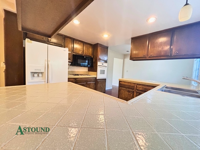 Photo - 510 Linford Pl House