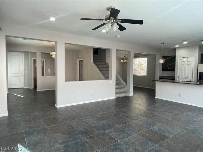 Foto del edificio - 5530 Spiceberry Dr