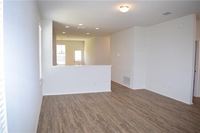 Building Photo - 951 Pepperbark Loop