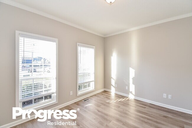 Foto del edificio - 2383 Bluff Creek Overlook