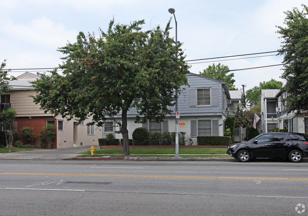 Building Photo - 5319 Whitsett Ave