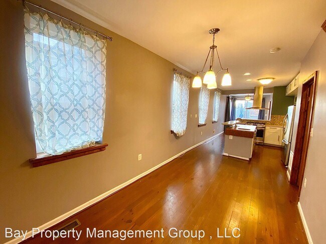 Building Photo - 2 br, 2.5 bath House - 1116 S Conkling St