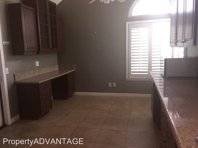 Building Photo - 3 br, 2.5 bath House - 6975 Sandcastle Drive