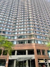 Building Photo - 211 E Ohio St