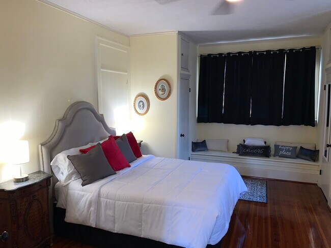Bedroom - 2809 Rivermont Ave