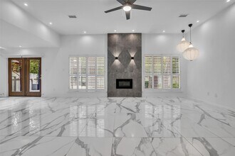 Building Photo - 41 Hickory Oak Dr