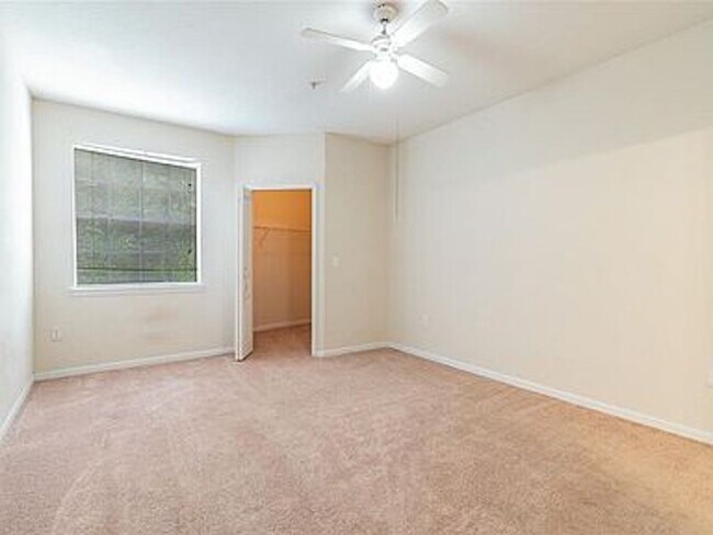 Building Photo - 17106 Carrington Park Dr