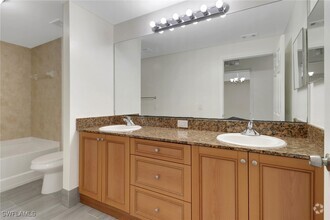 Building Photo - 10126 Villagio Palms Way