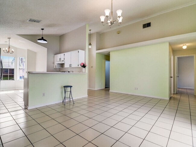Foto del edificio - Beautiful 3-bedroom 2-bathroom house in th...