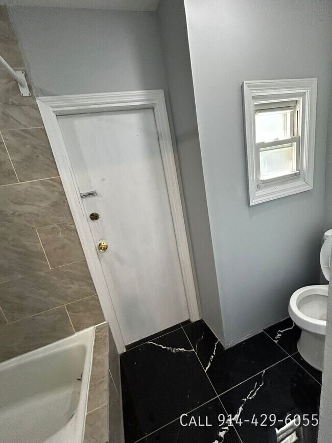 Foto del edificio - 90 Linden St