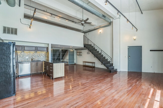 Building Photo - 1234 Hamilton St