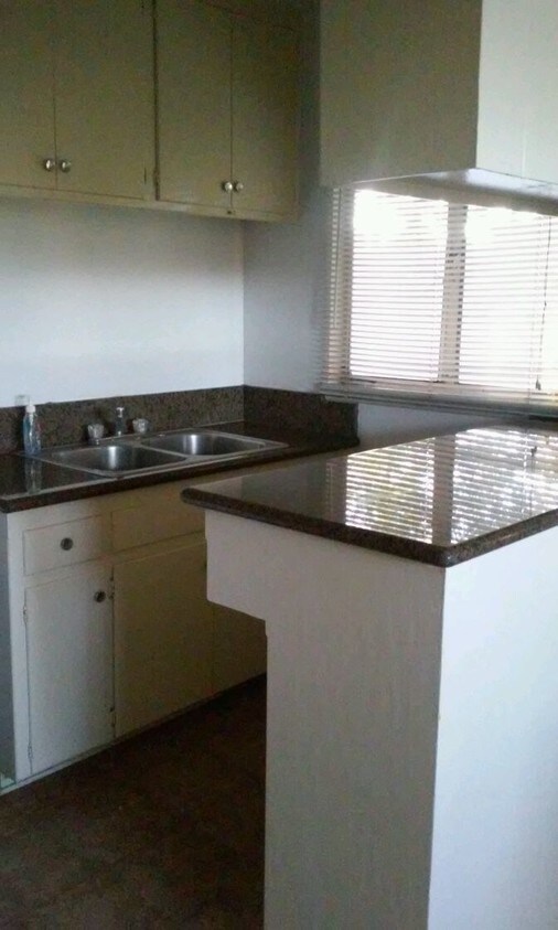 Foto principal - 66 S San Marino Ave