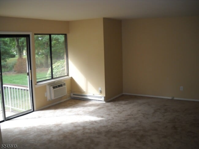 Building Photo - 595 Auten Rd