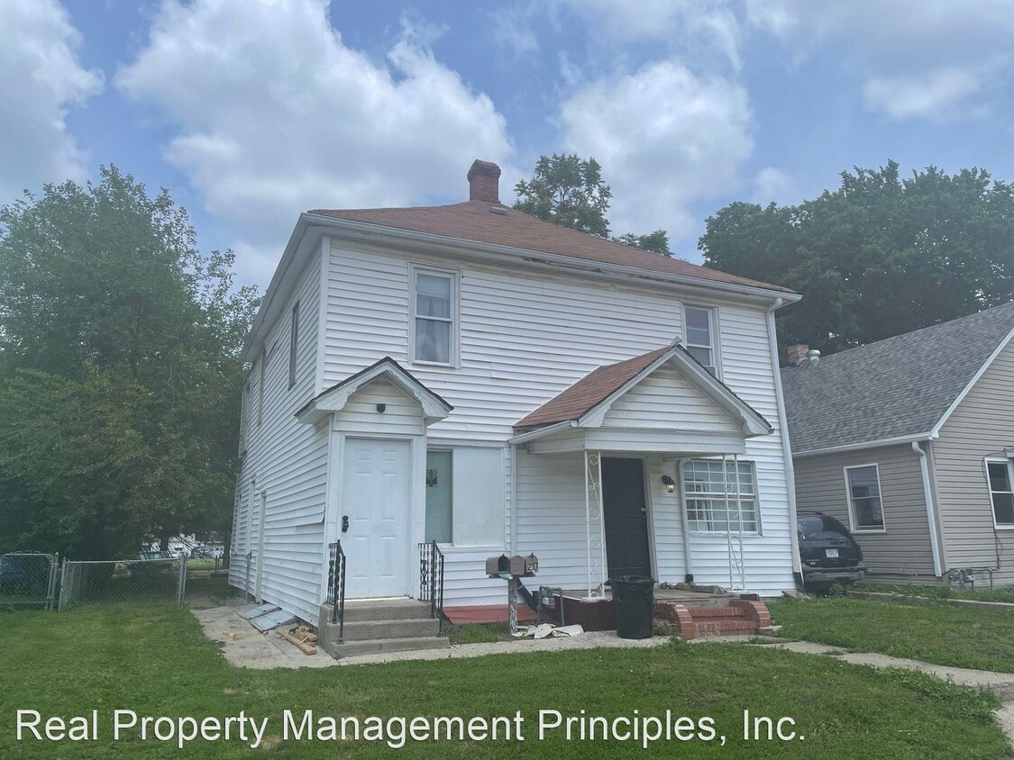 Primary Photo - 3 br, 1 bath House - 219 W. Hyde Park Ave