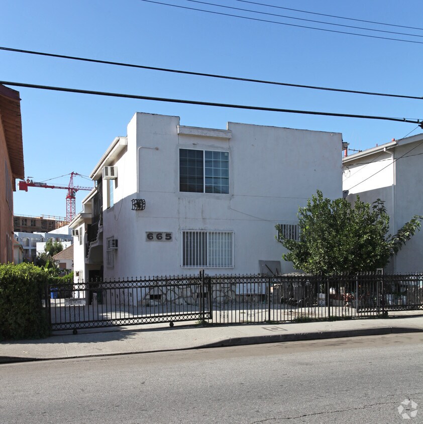 Primary Photo - 665 Grand Ave