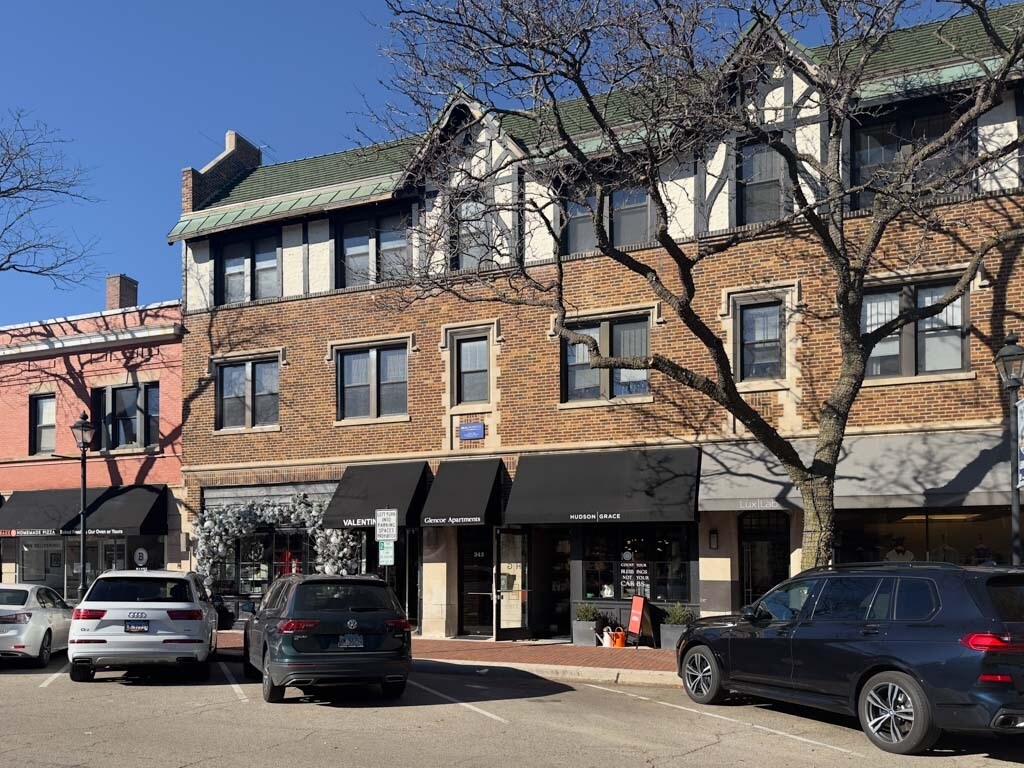 340 Park Ave Unit 90, Glencoe, IL 60022 Condo for Rent in Glencoe, IL