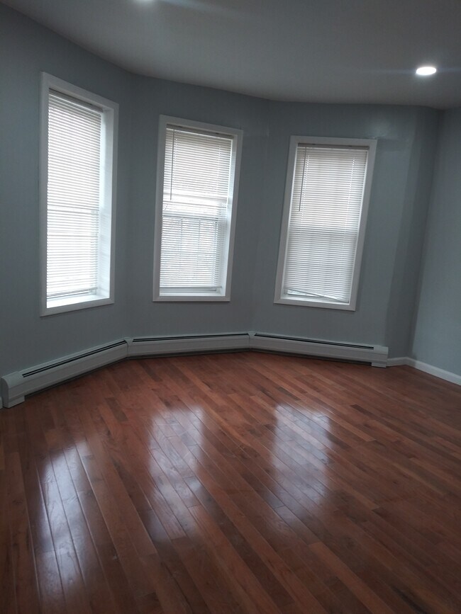 Foto del edificio - 96 Harrison Ave