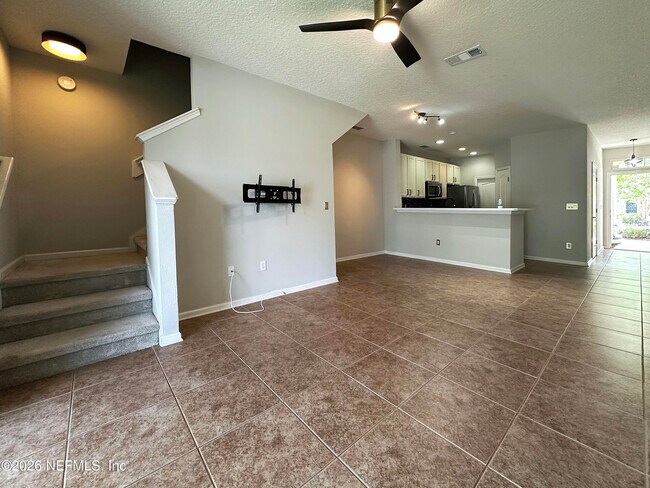 Foto del edificio - 6131 Bartram Village Dr