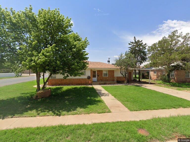 Foto principal - 712 E Lake St