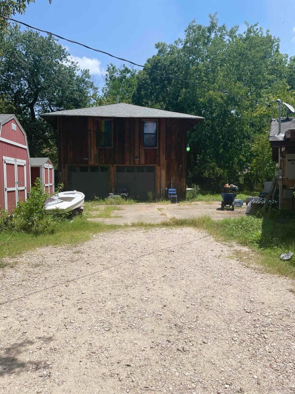 Primary Photo - 13939 Vinehill Dr