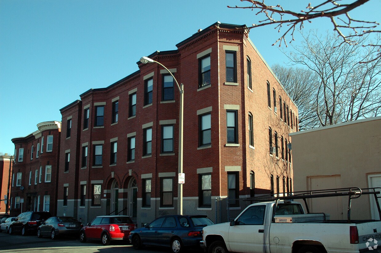 Primary Photo - UE Apartments