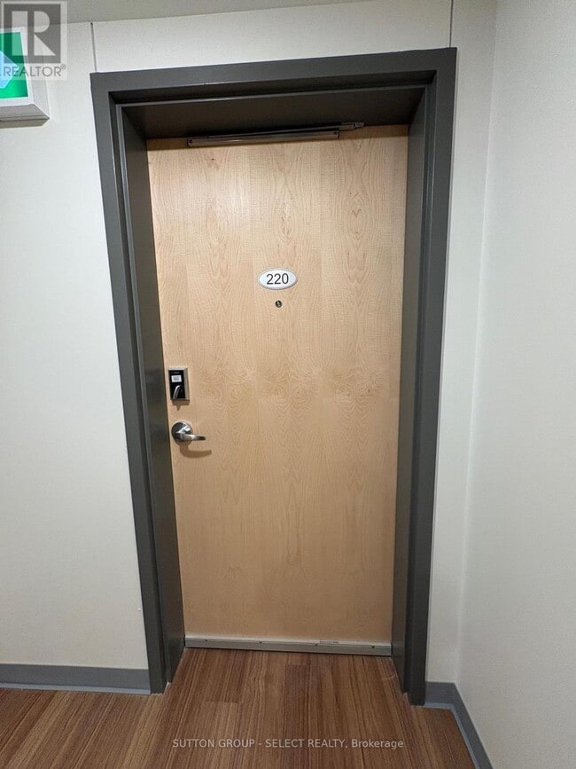 Photo du bâtiment - 351 Hill St