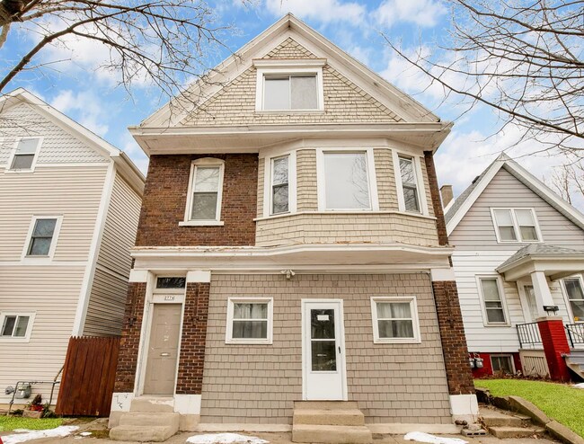 Building Photo - 2772 N Bremen St