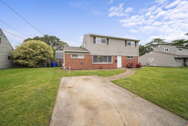 Foto del edificio - 1930 Meadow Lake Ct