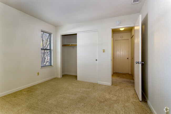 2HAB, 2BA -960 ft² - Clearwater Apartments