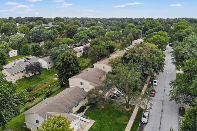 Building Photo - Westwood Duplexes