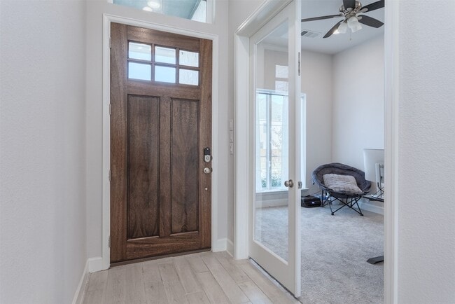 Photo - 9110 Copperhead Rd House