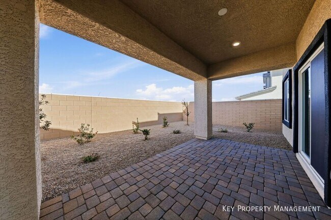 Building Photo - 534 Red Lovebird Ave