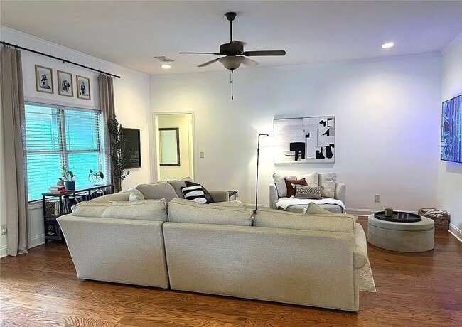 Foto del edificio - 461 Stone Park Blvd