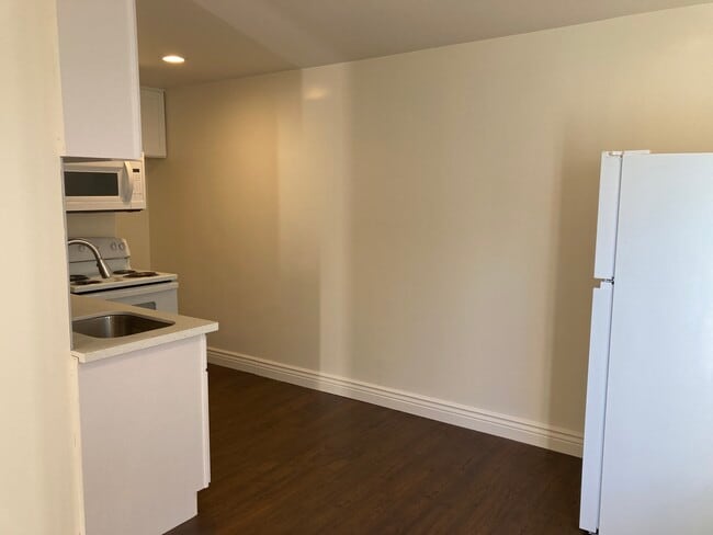 Cocina-alt - 4848 Tilden Dr