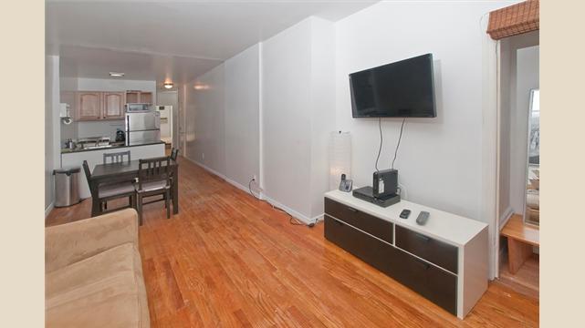Building Photo - 26 W 46th St