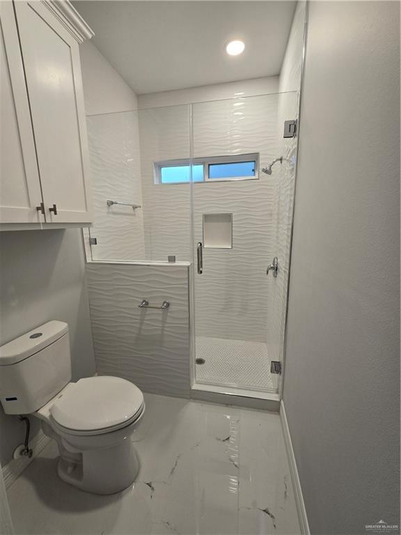 Building Photo - 2209 E 8th St