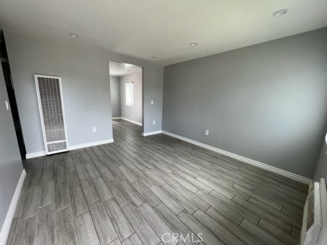 Building Photo - 427 S Fern Ave