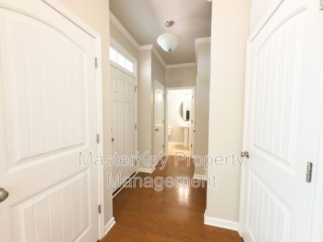 Foto del edificio - 2437 Swans Rest Way