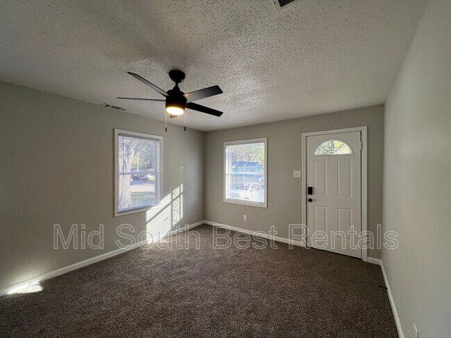 Building Photo - 1856 Whitney Ave