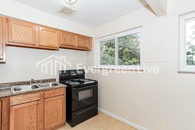 Foto del edificio - 154 Riddle Rd