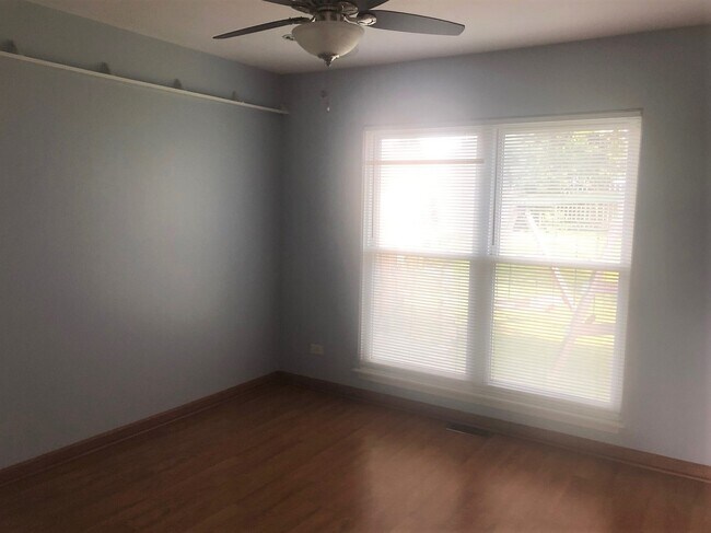 Building Photo - 130 Horizon Cir
