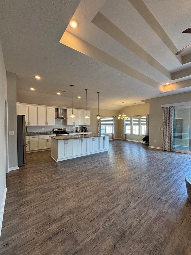 Building Photo - 227 Leste Rd