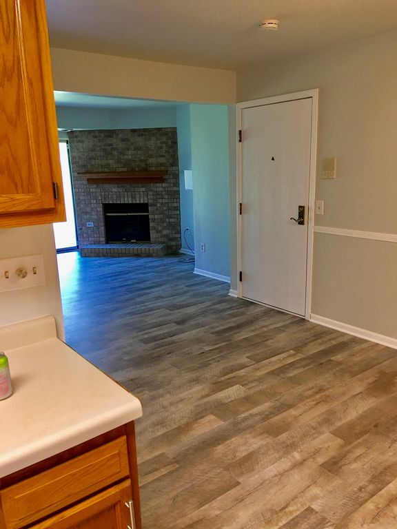 Foto principal - 822 N Thompson Dr