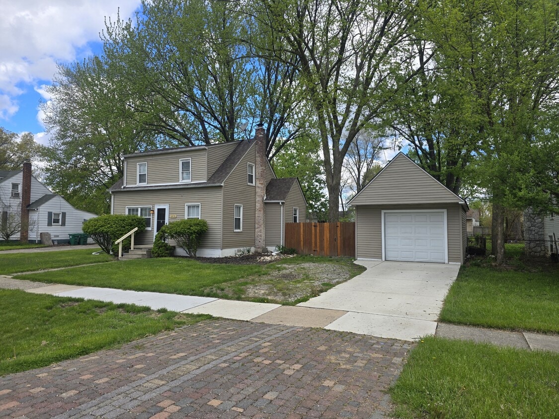 Photo - 32470 Donnelly St (Garden City, MI)