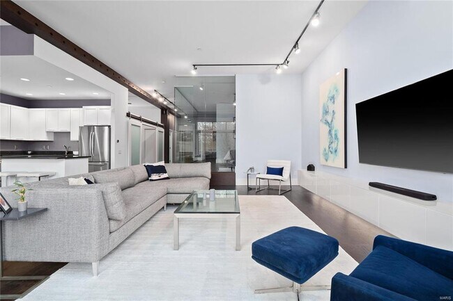 Foto del edificio - 6340 Clayton Rd