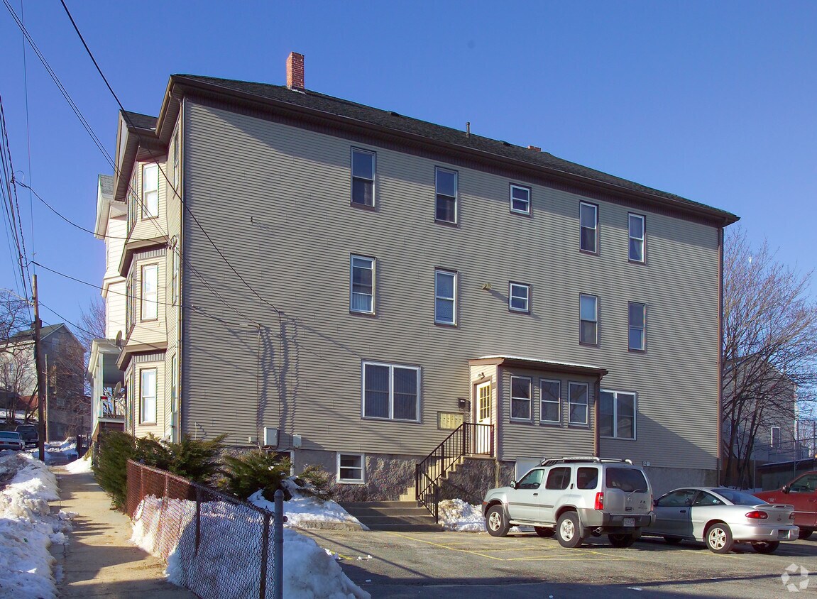 203207 Lowell St, Fall River, MA 02721 Apartments in Fall River, MA