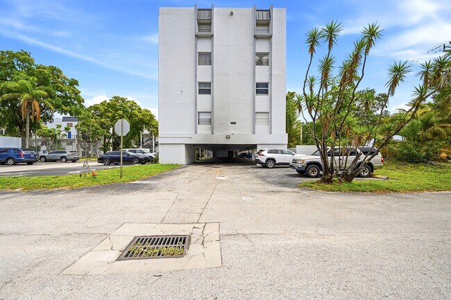 Building Photo - 7541 NW 16th St
