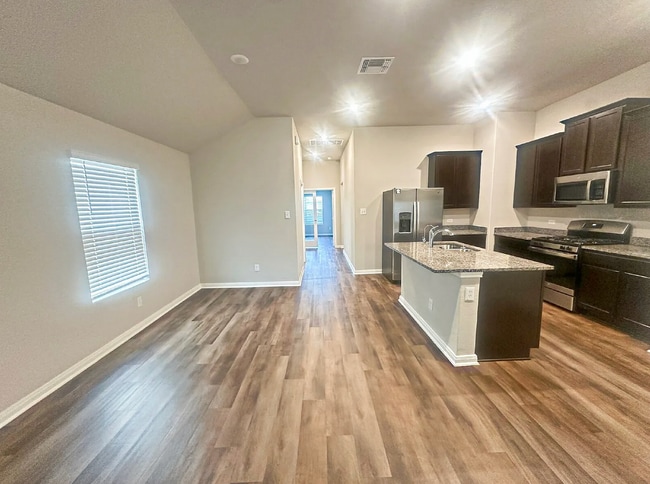 Building Photo - 6235 Willow Point Blvd