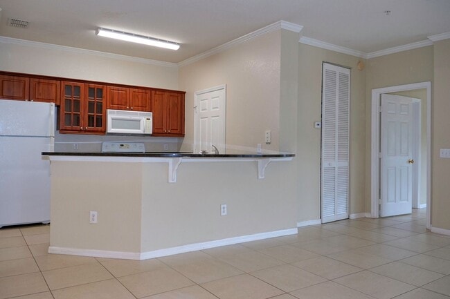 Foto del edificio - Beautiful 2 bed/2bath 2nd floor townhome i...